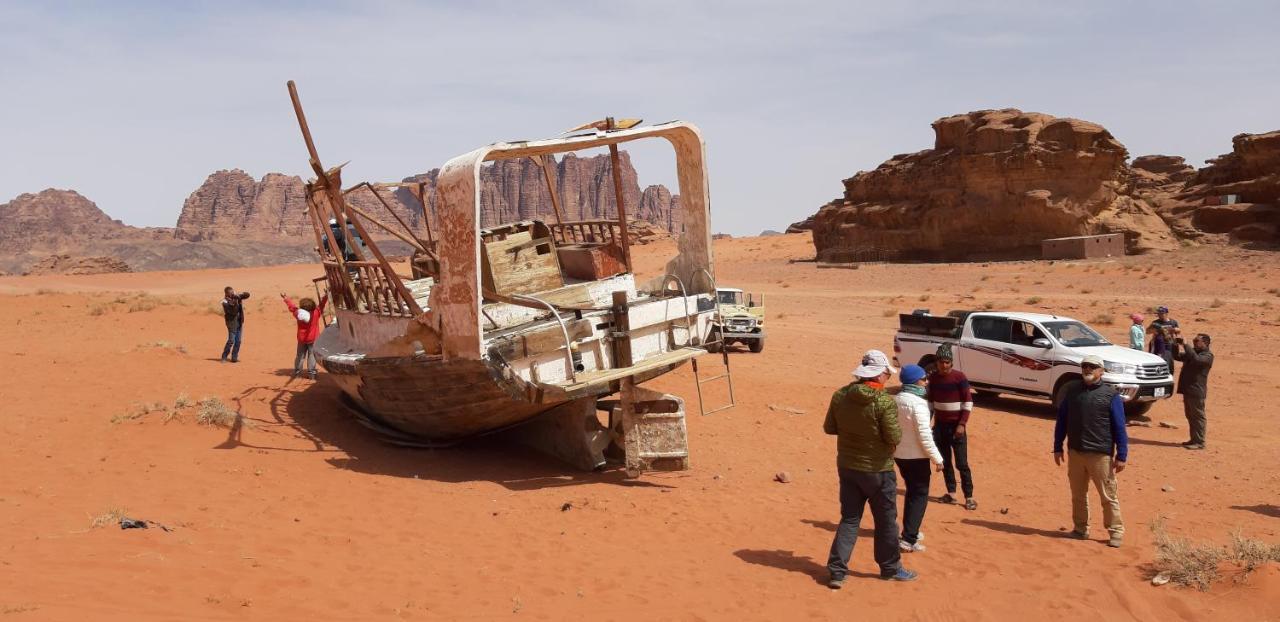 Bedouin Future Camp Hotel วาดิรัม ภายนอก รูปภาพ
