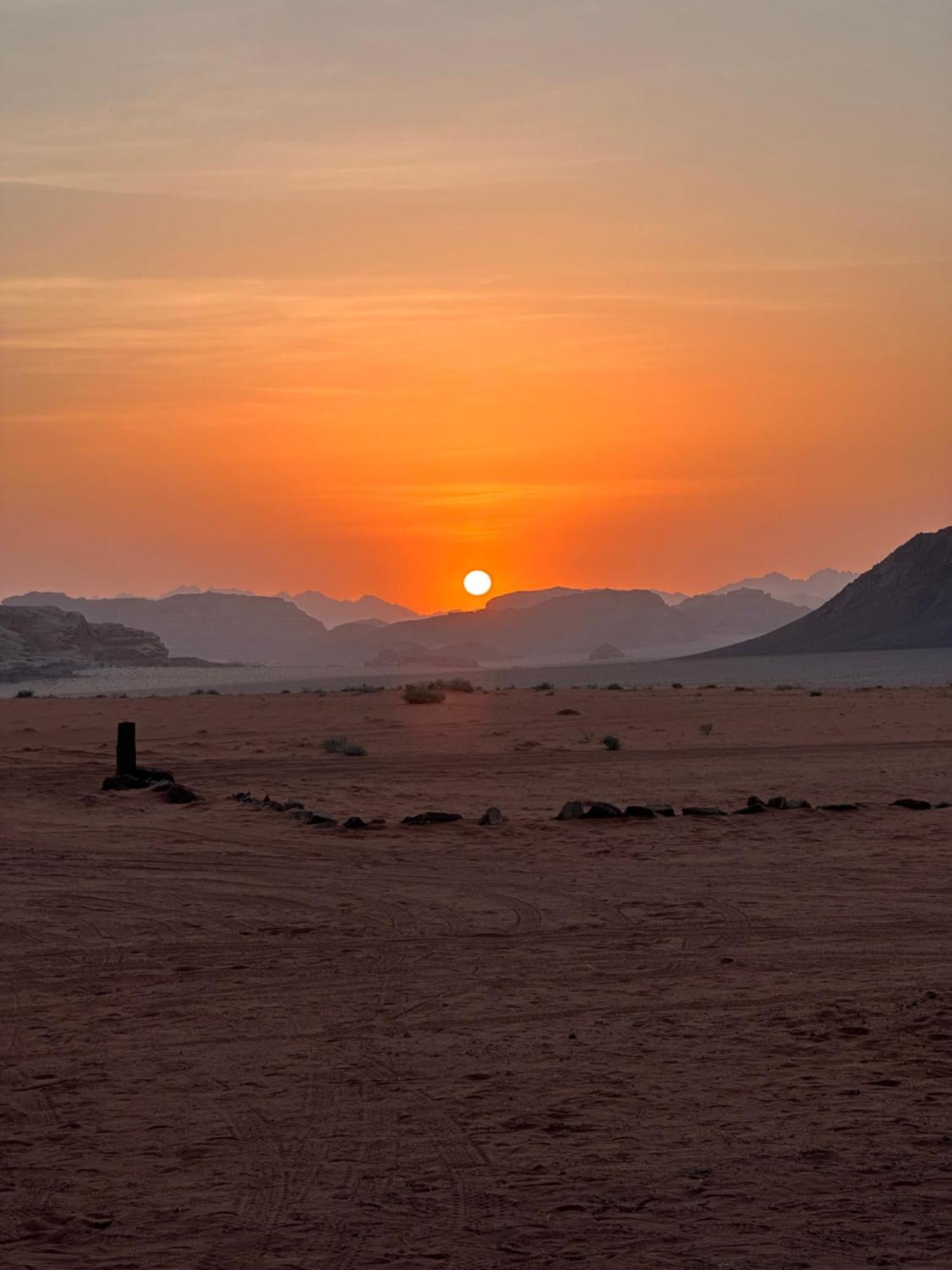Bedouin Future Camp Hotel วาดิรัม ภายนอก รูปภาพ