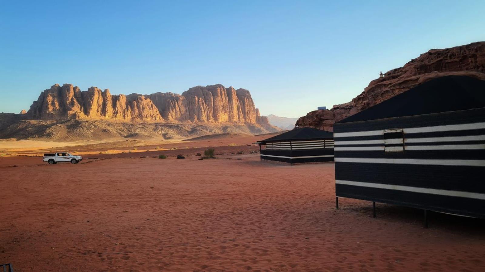Bedouin Future Camp Hotel วาดิรัม ภายนอก รูปภาพ