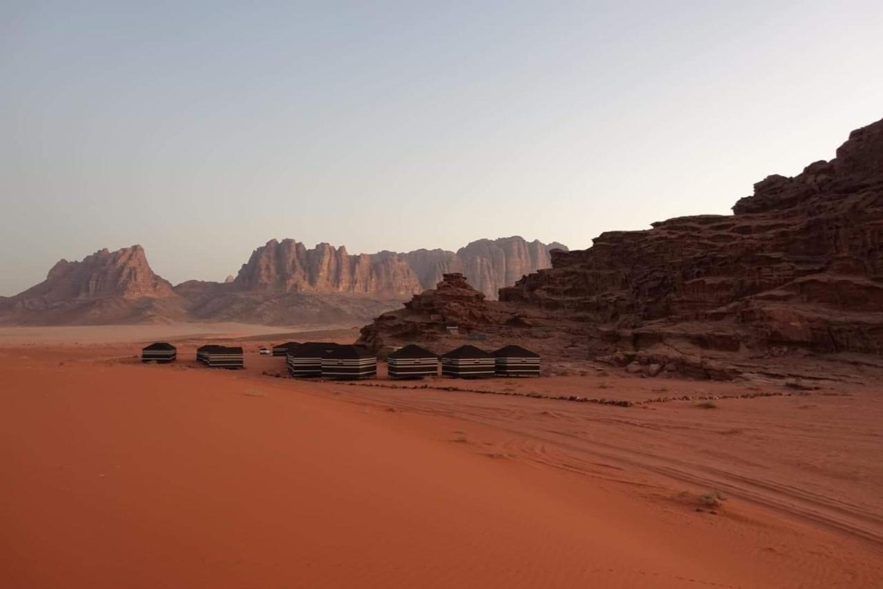 Bedouin Future Camp Hotel วาดิรัม ภายนอก รูปภาพ
